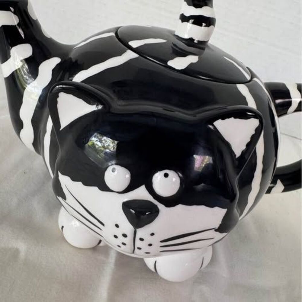 Burton+Burton,Chester the Cat,Teapot w/ Lid, Ceramic w/ Black & White Stripes - Picture 2 of 9